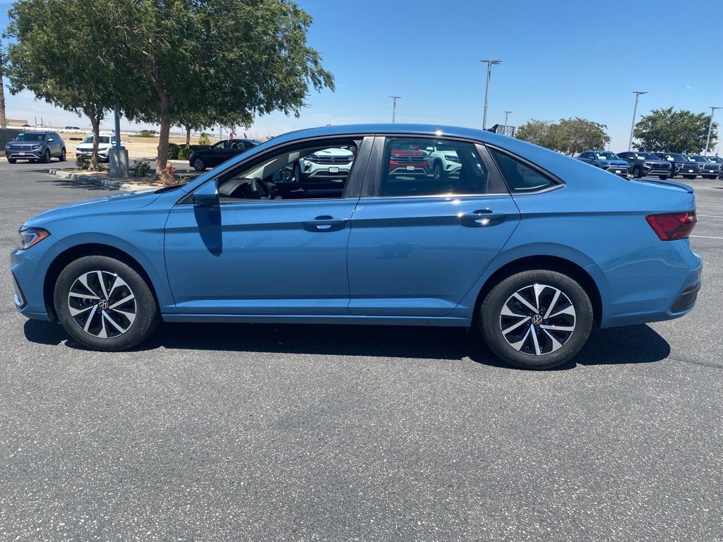 New 2025 Volkswagen Jetta S image 4