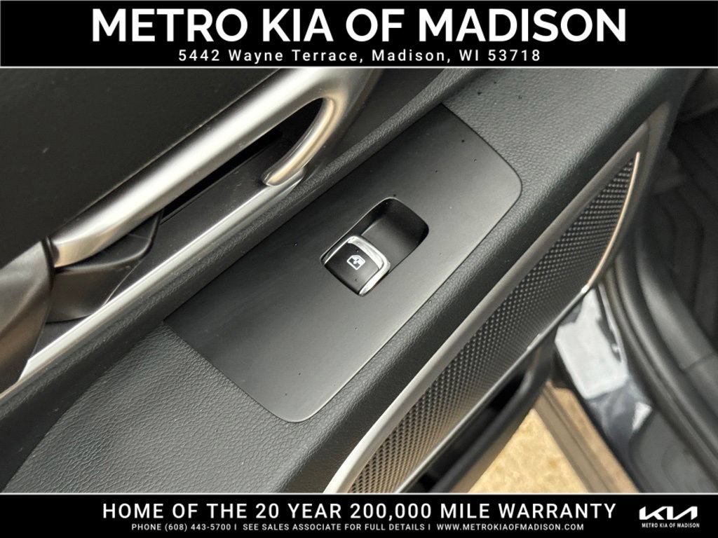 Used 2025 Kia Telluride S AWD/4WD image 29