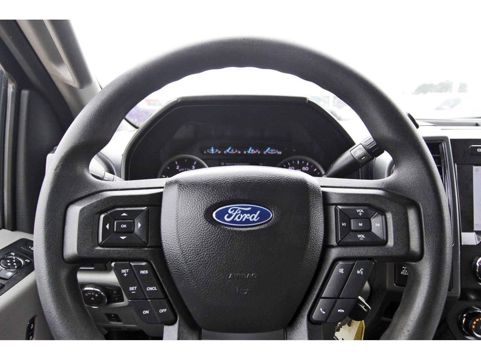 Used 2020 Ford F250 XLT w/ XLT Premium Package AWD/4WD image 17