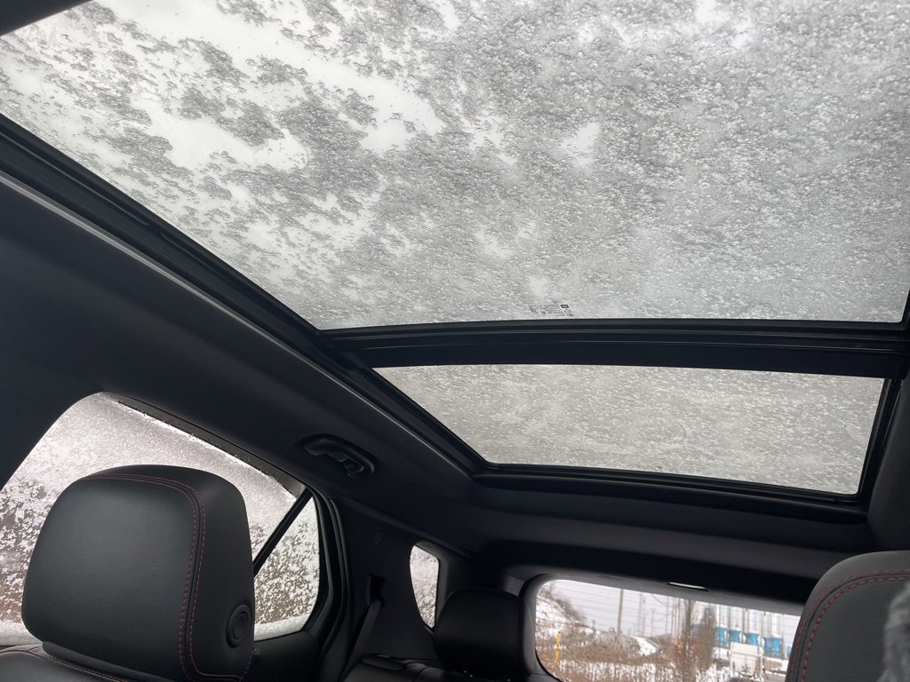 Used 2024 Chevrolet Equinox RS w/ RS Leather Package image 19