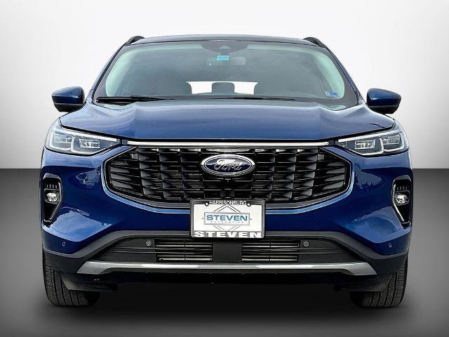 Certified 2023 Ford Escape Platinum w/ Premium Technology Package AWD/4WD image 2