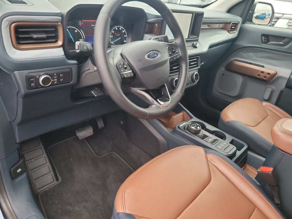 Certified 2024 Ford Maverick Lariat FWD image 16
