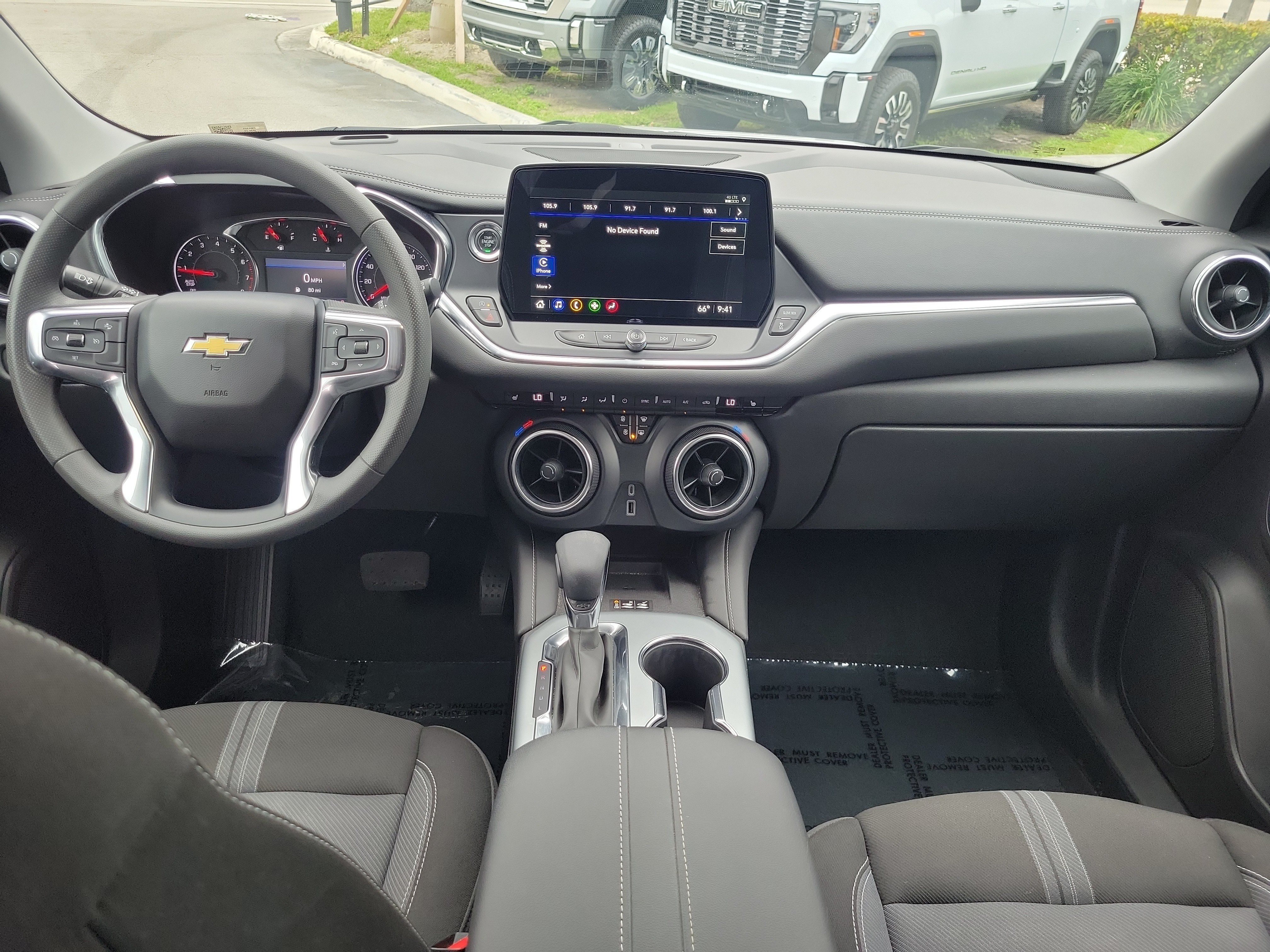 Used 2024 Chevrolet Blazer LT w/ Convenience Package FWD image 16