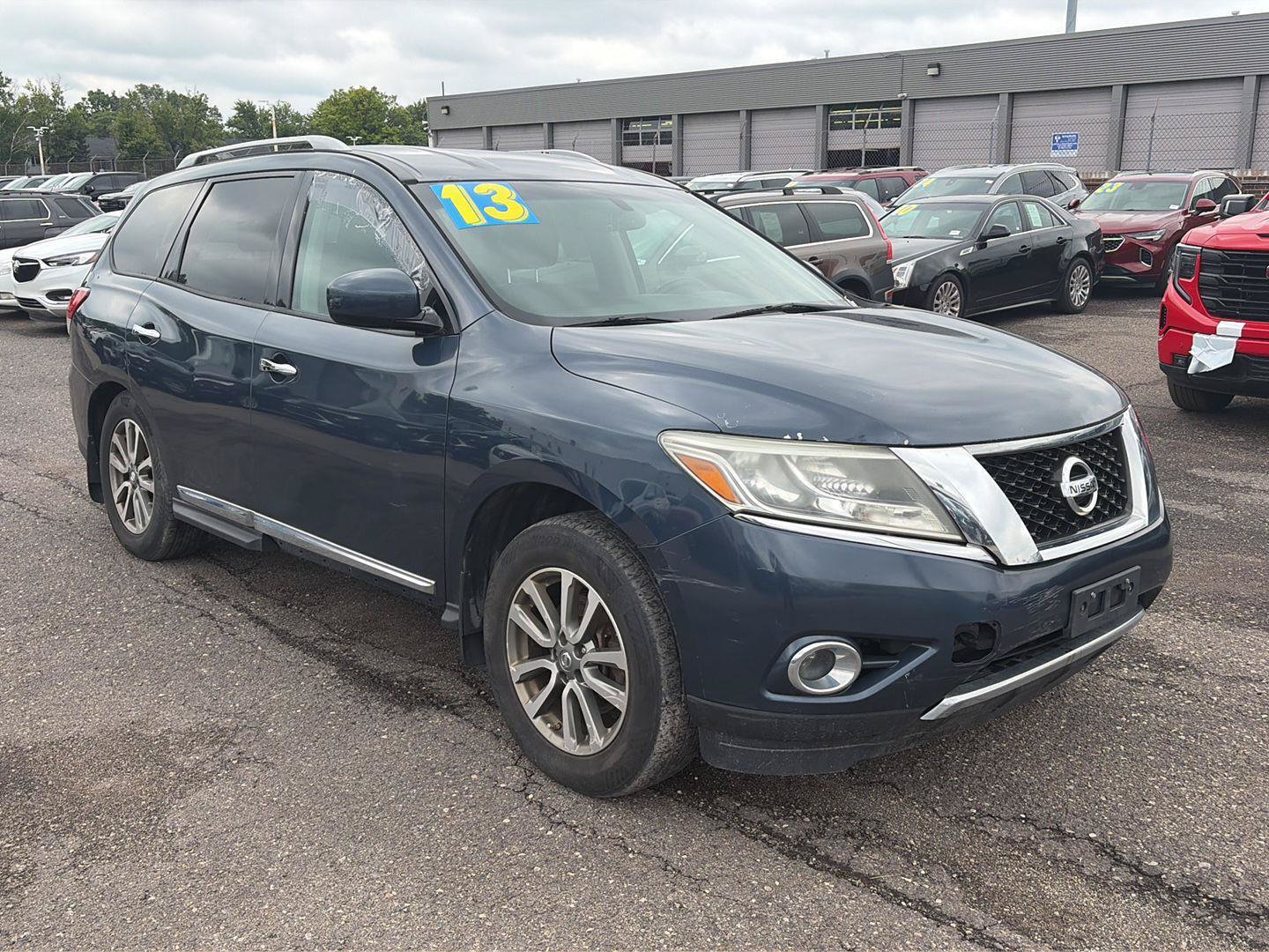 Used 2013 Nissan Pathfinder SL AWD/4WD image 8