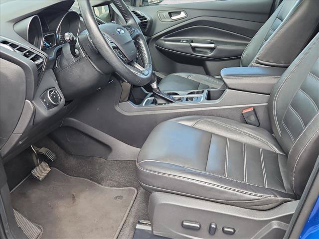 Used 2017 Ford Escape Titanium w/ Equipment Group 301A AWD/4WD image 25