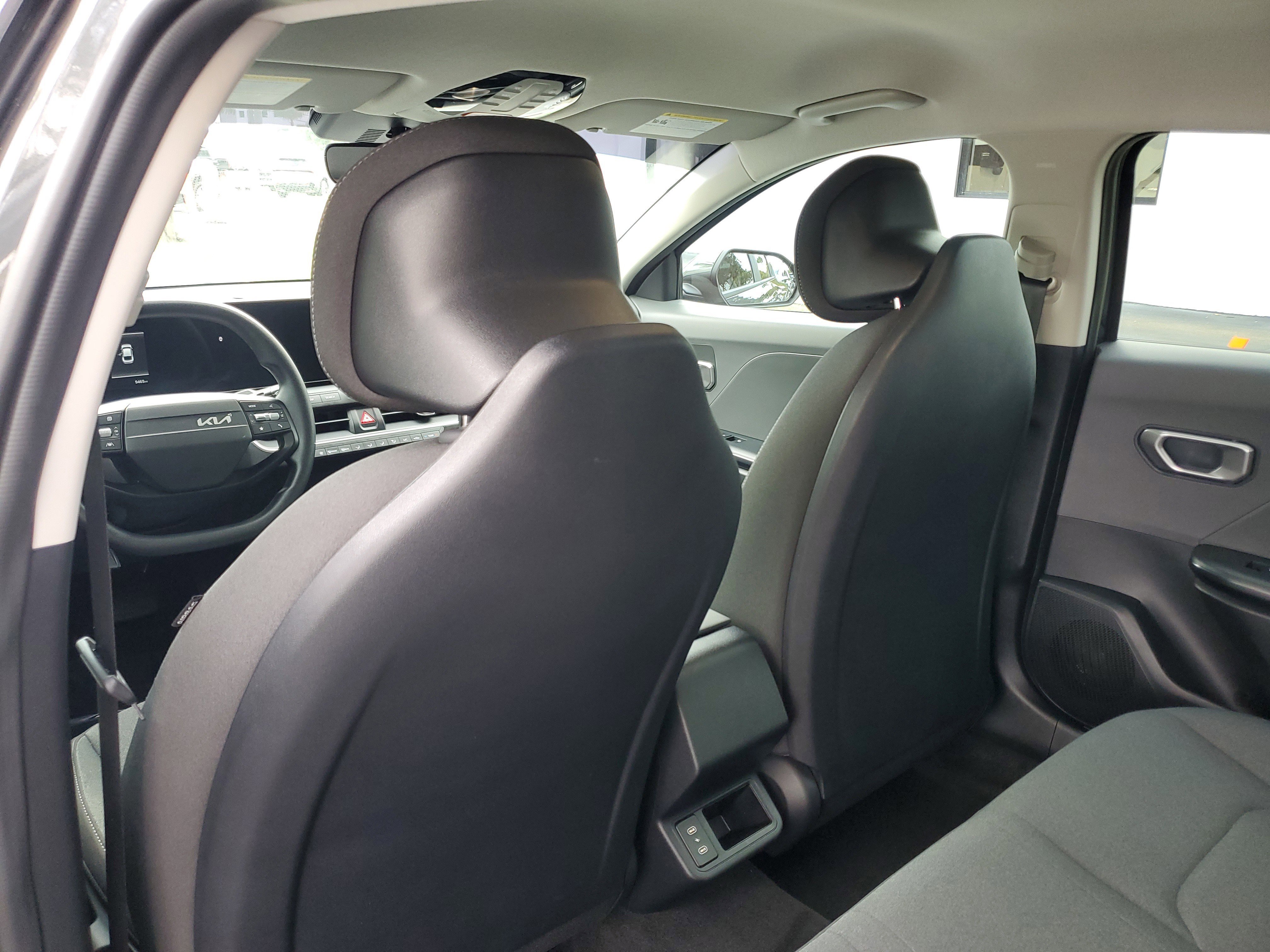 Used 2025 Kia K4 LX image 6