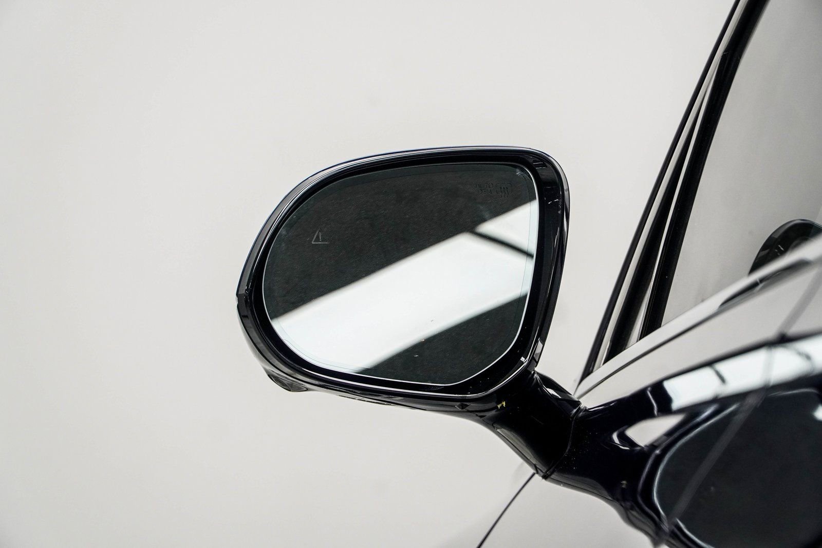 Used 2023 Genesis GV80 2.5T w/ Advanced Package image 15