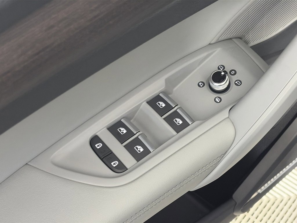 Used 2022 Audi Q5 2.0T Prestige image 25