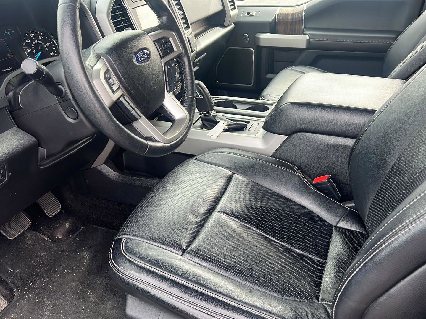 Used 2018 Ford F150 Lariat w/ Equipment Group 502A Luxury image 18