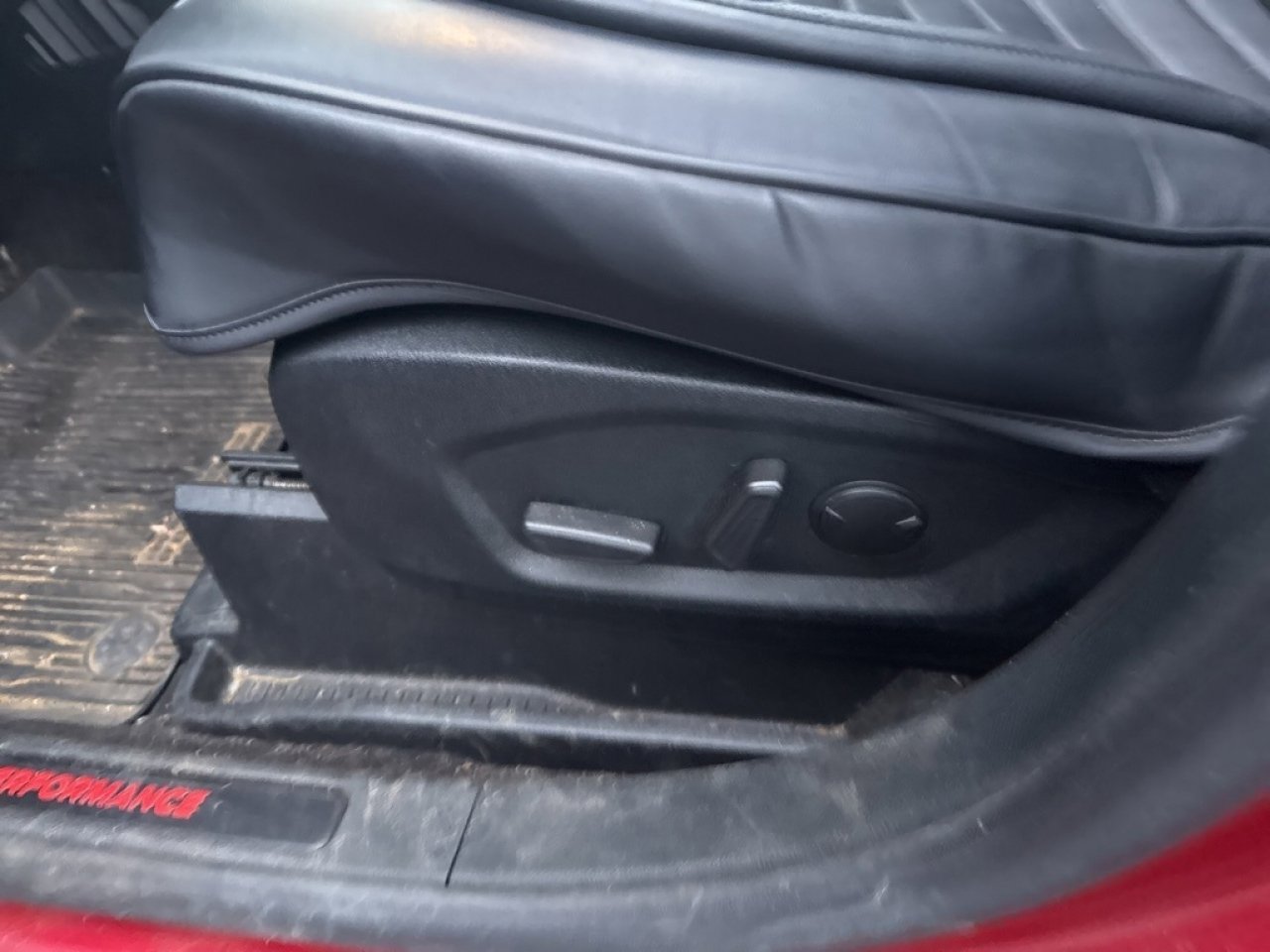 Used 2020 Ford Edge ST w/ Equipment Group 401A image 28