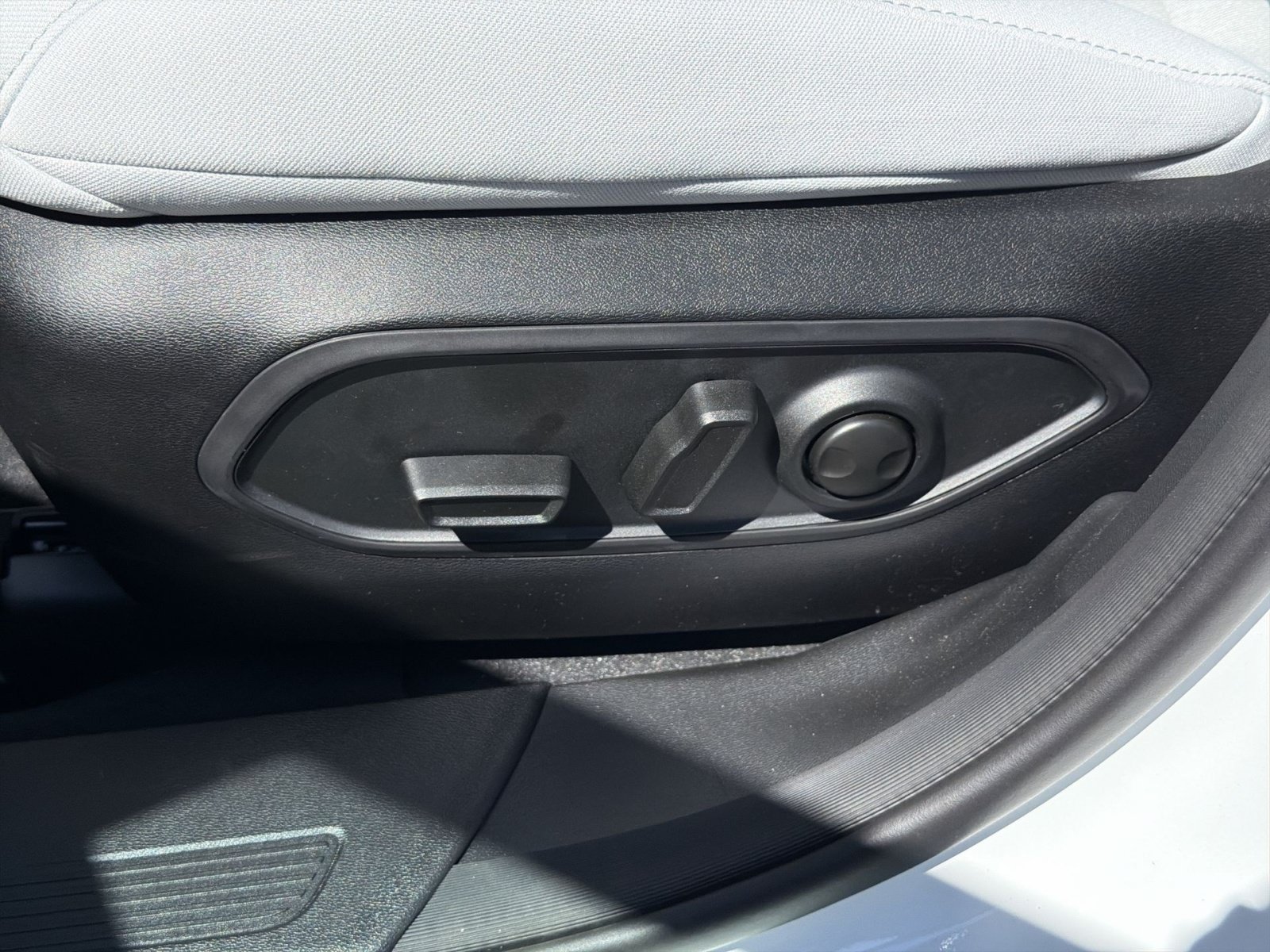 New 2026 Jeep Cherokee Laredo AWD/4WD image 14