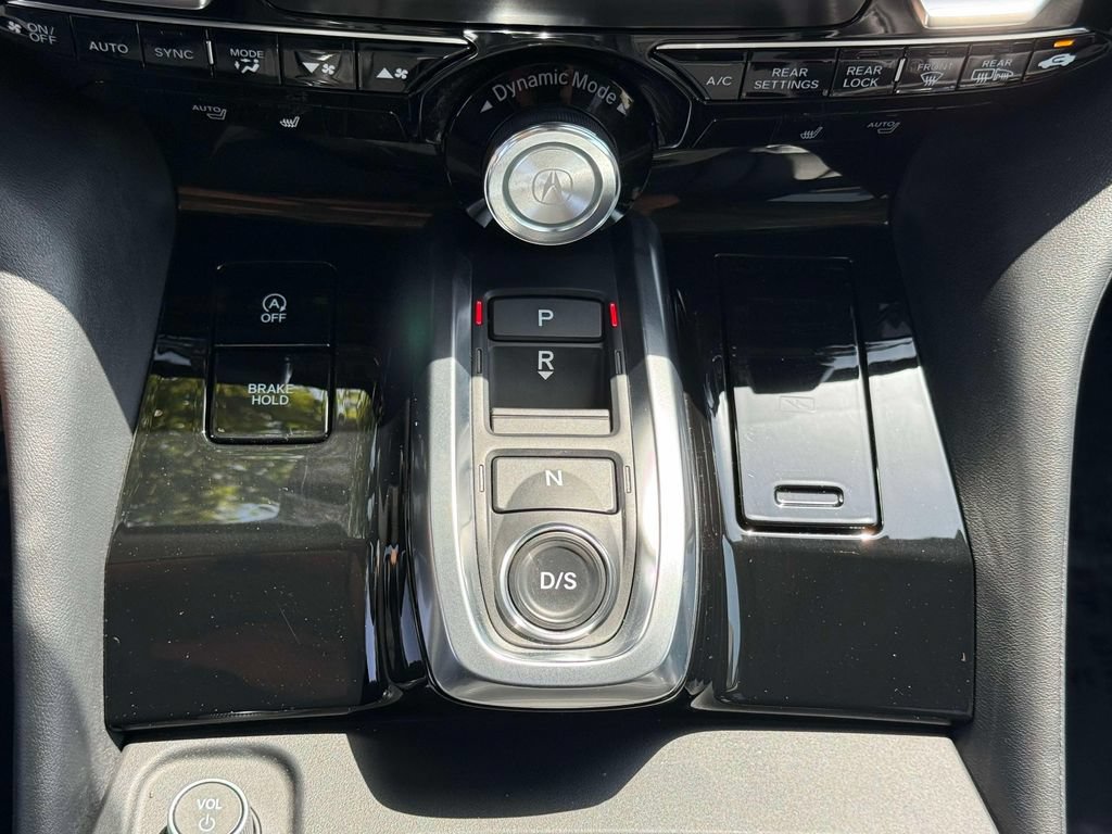 Certified 2025 Acura MDX w/ Technology Package FWD image 27