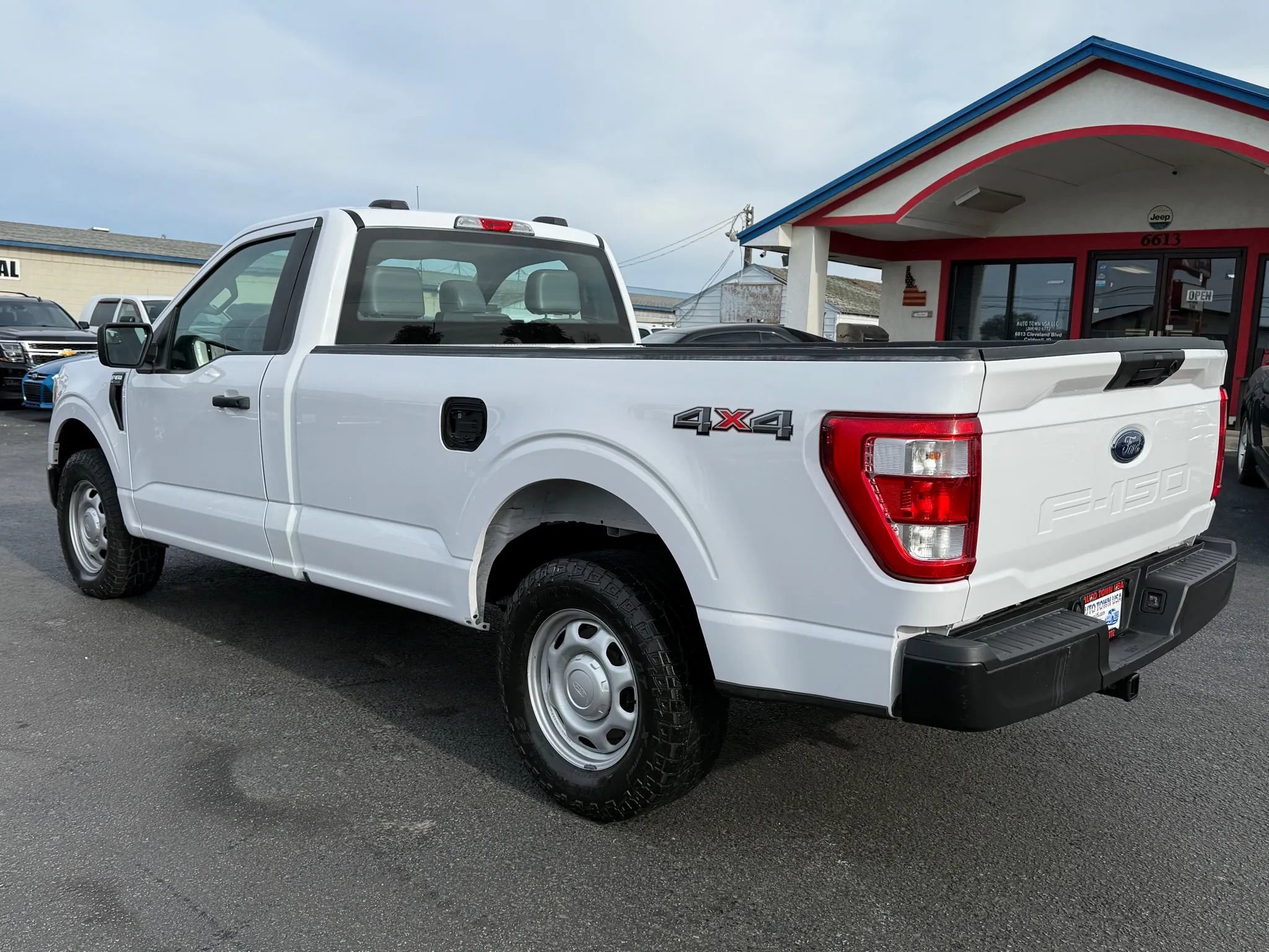 Used 2021 Ford F150 XL image 3