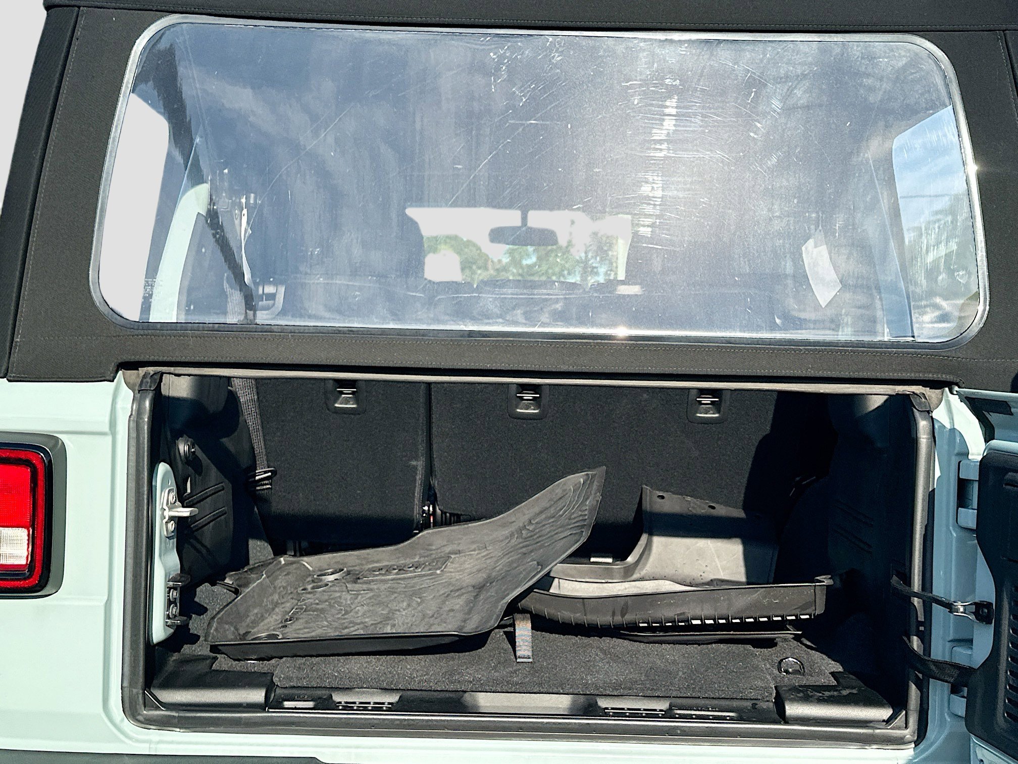 Used 2024 Jeep Wrangler Sport image 27