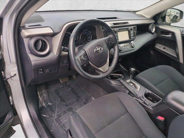 Used 2016 Toyota RAV4 XLE FWD image 10