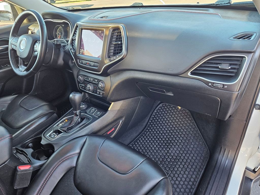 Used 2021 Jeep Cherokee Trailhawk w/ Sun, Sound & Nav Group image 39