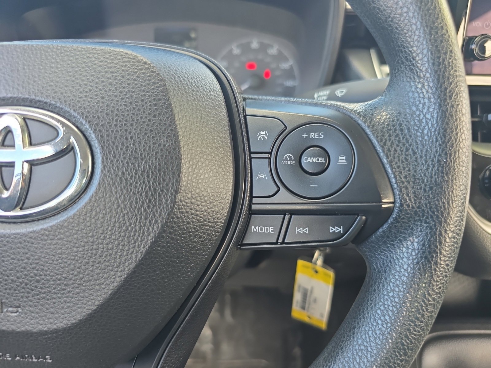 Used 2023 Toyota Corolla LE image 21
