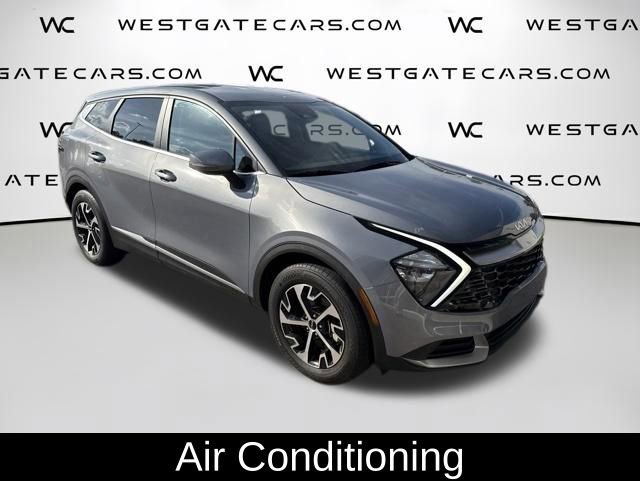 Used 2023 Kia Sportage EX FWD image 4
