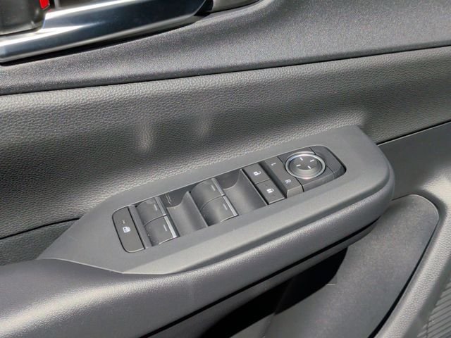 New 2026 Toyota Prius Plug-In Hybrid FWD image 11
