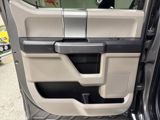 Used 2022 Ford F350 XLT w/ XLT Premium Package image 39