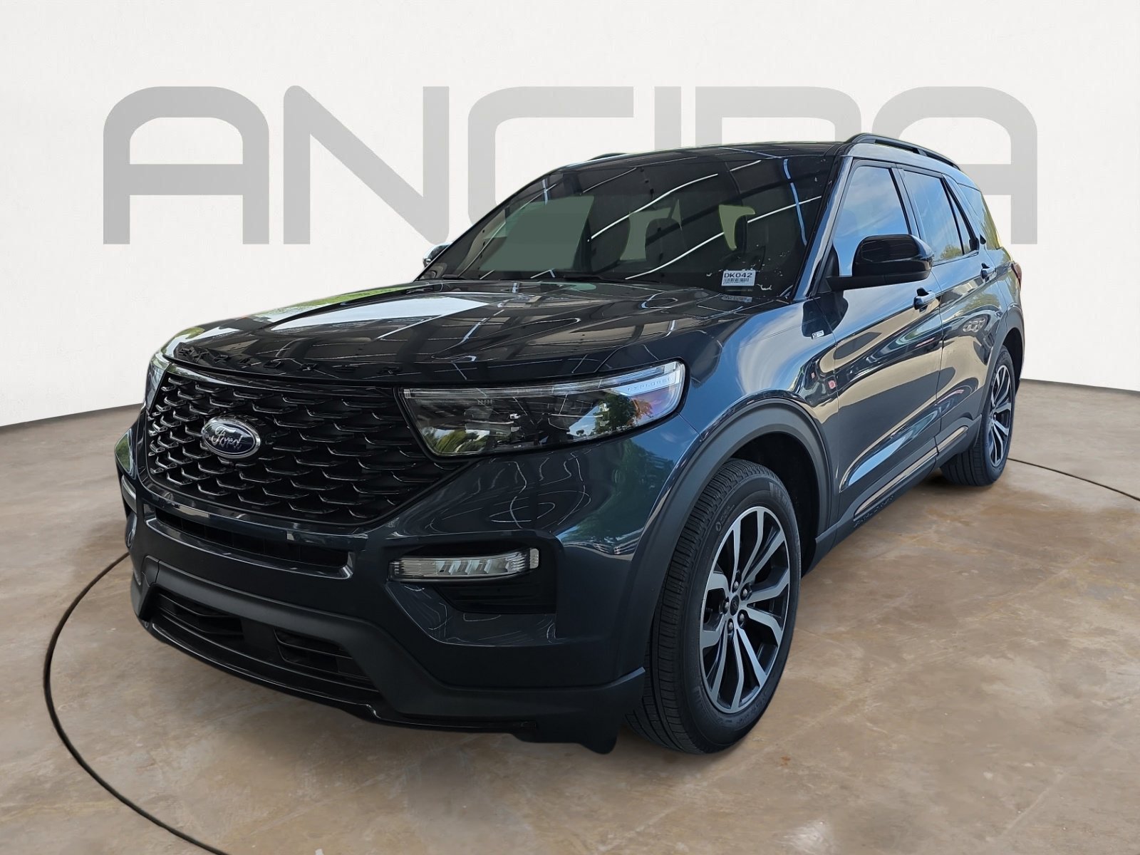 Used 2024 Ford Explorer ST-Line w/ Class IV Trailer Tow Package image 4