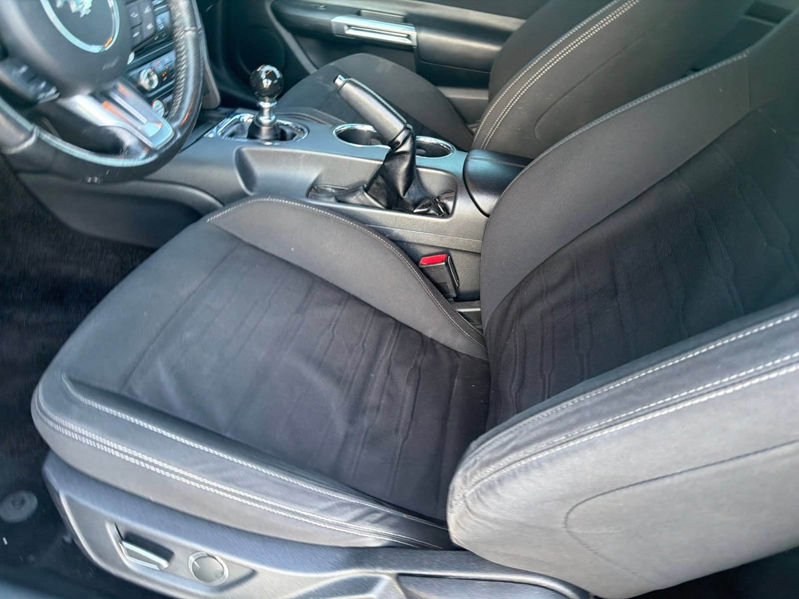Used 2015 Ford Mustang GT RWD image 12