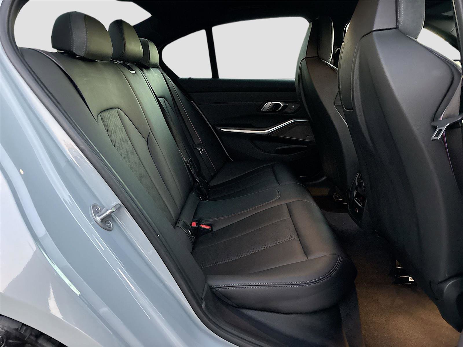 Used 2023 BMW M3 Competition w/ Executive Package image 30