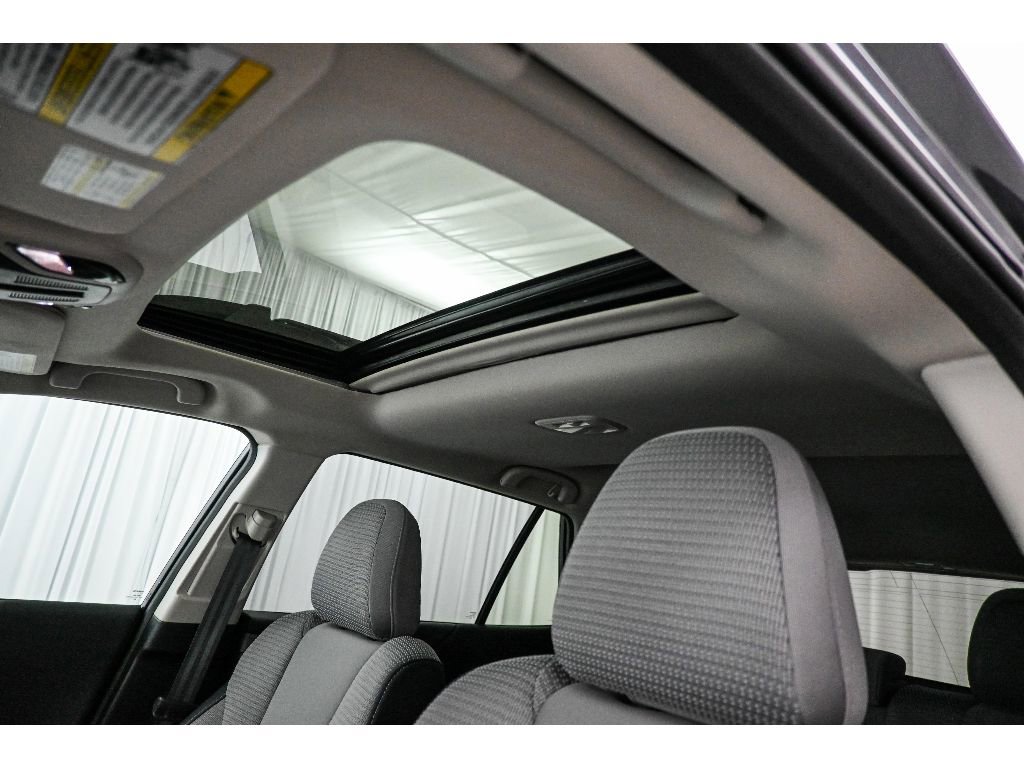 Used 2025 Subaru Outback Premium image 18