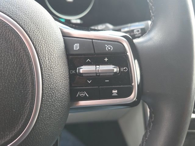 Used 2024 Kia Carnival SX image 39