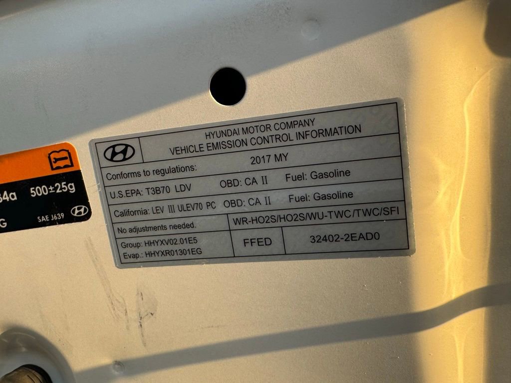 Used 2017 Hyundai Elantra SE image 30