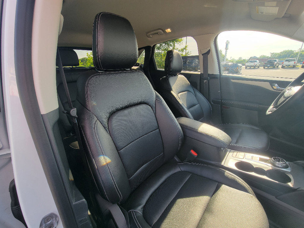 Used 2022 Ford Escape SEL AWD/4WD image 32