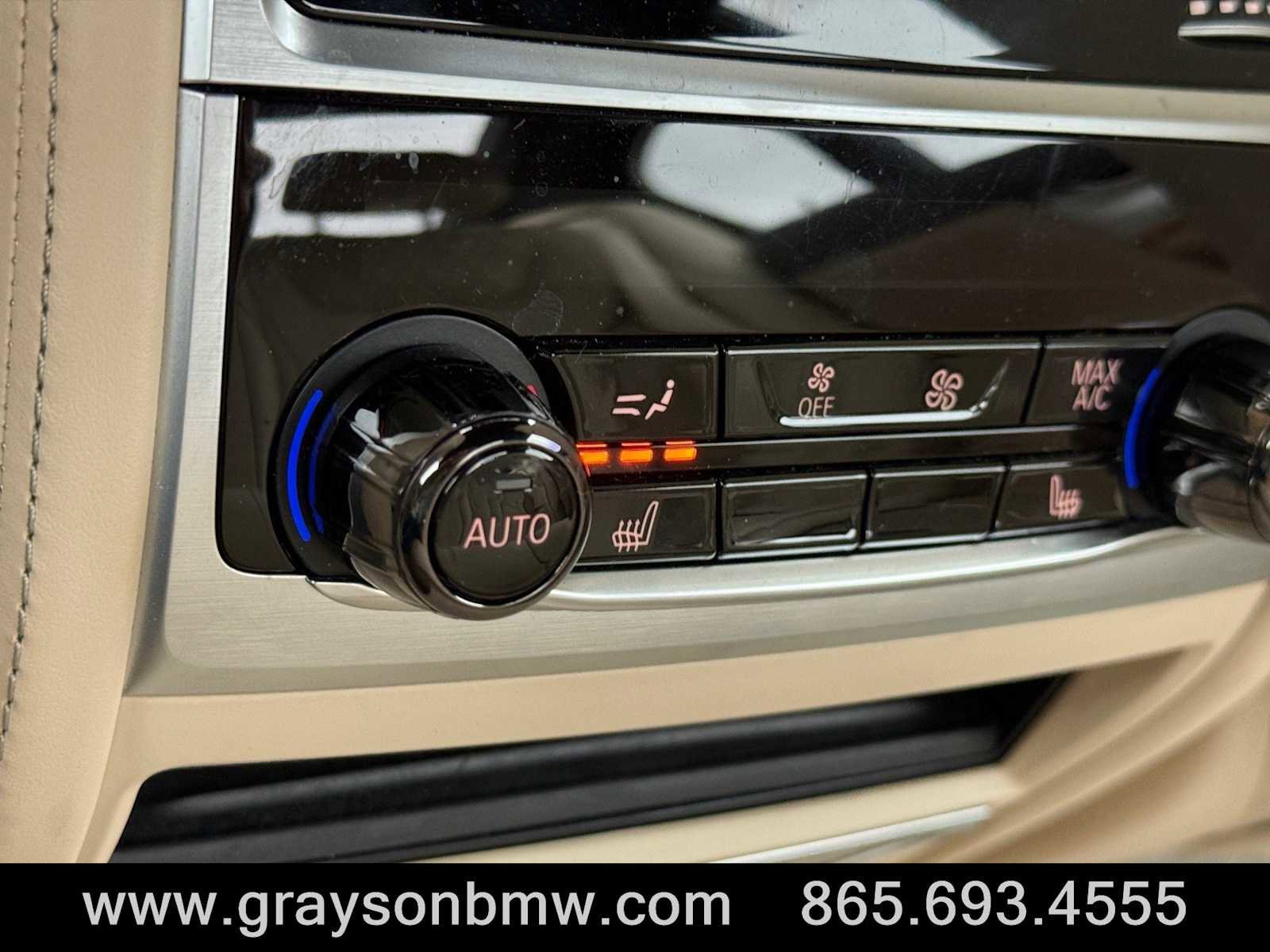 Used 2020 BMW 750i xDrive w/ Executive Package image 35