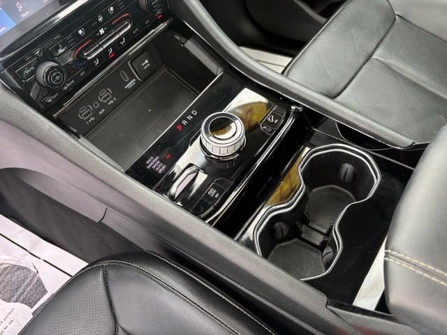 Used 2022 Jeep Grand Cherokee Limited 4xe w/ Luxury Tech Group II AWD/4WD image 21