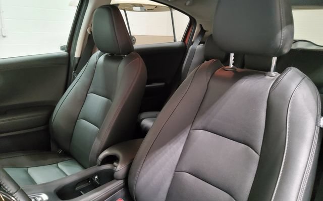 Used 2020 Honda HR-V Touring image 19