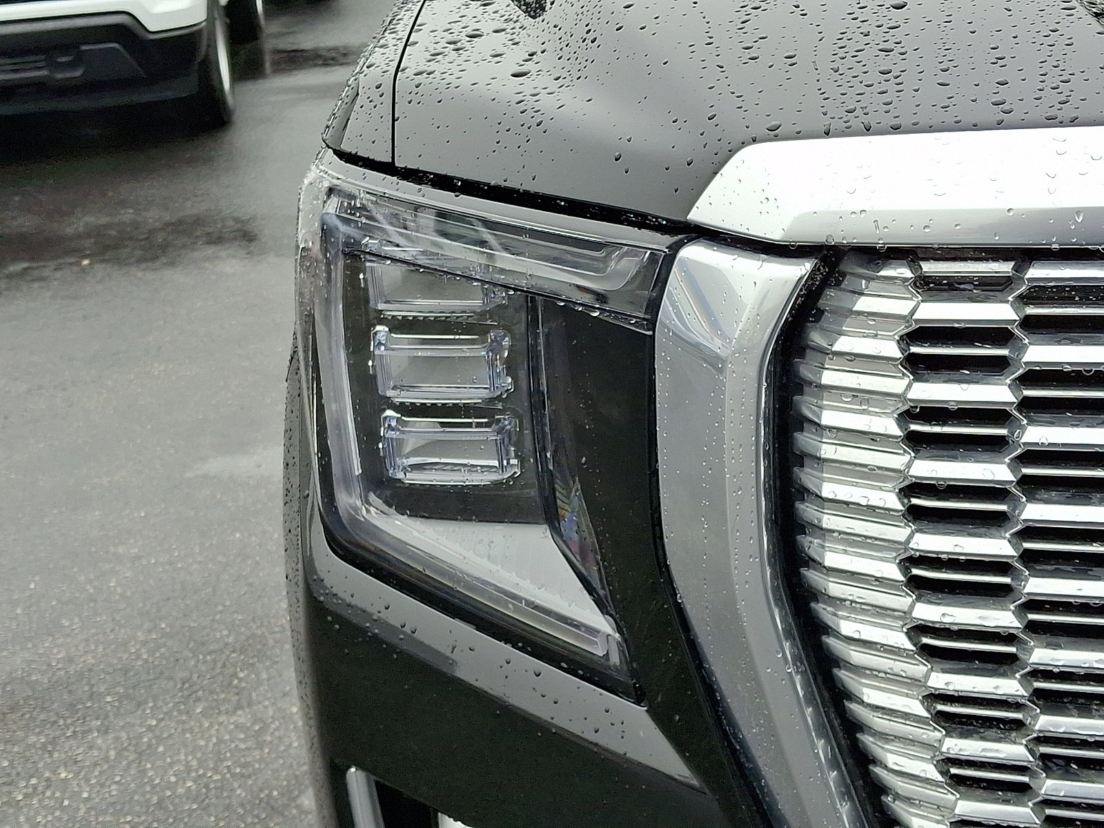 Certified 2024 GMC Yukon XL Denali image 10