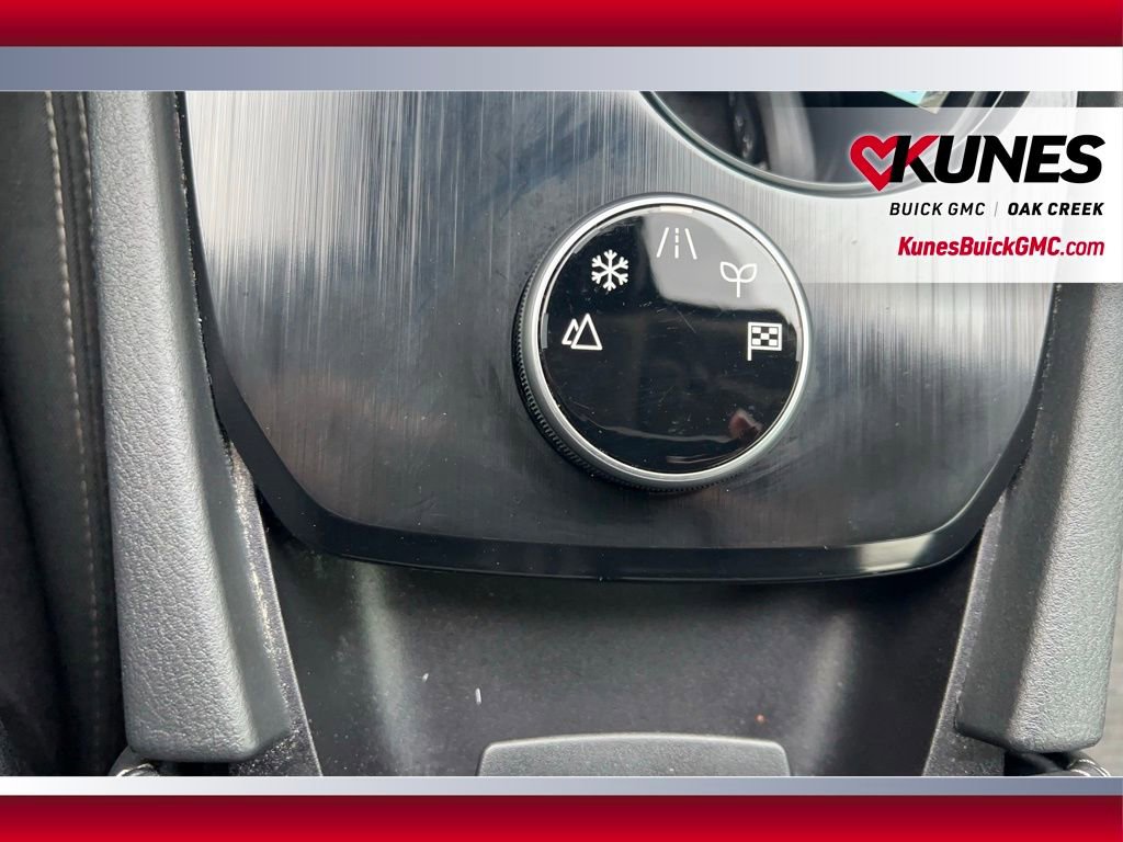 Used 2022 Nissan Rogue SV image 24