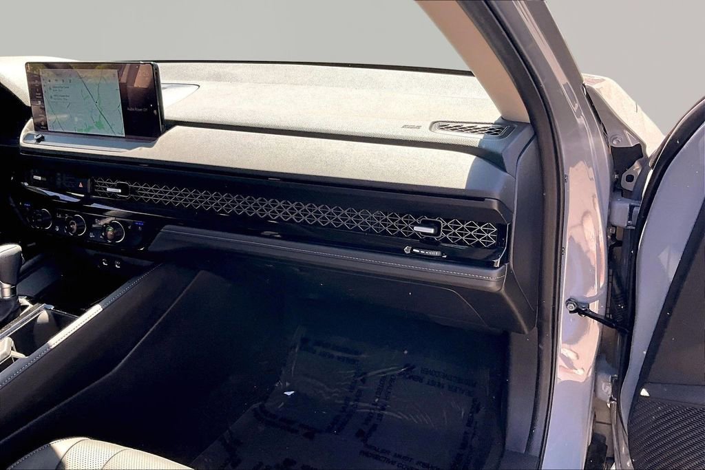 Certified 2025 Honda Accord Touring image 18