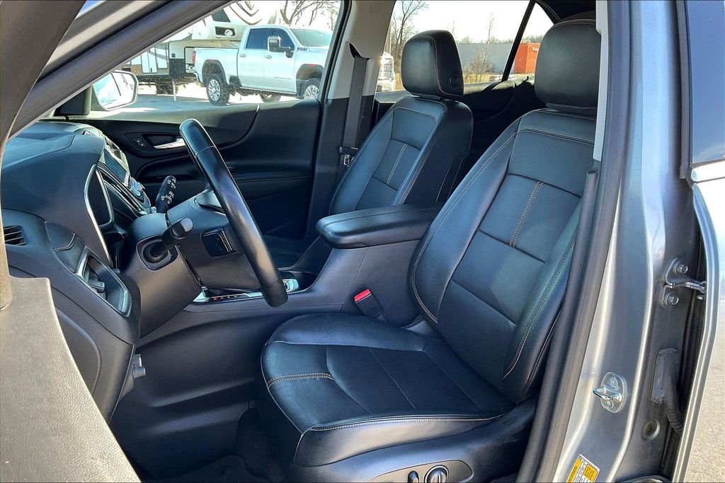 Used 2023 Chevrolet Equinox Premier image 27