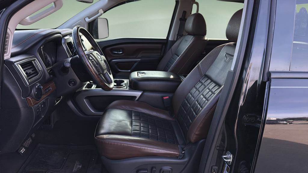 Used 2019 Nissan Titan Platinum Reserve w/ Platinum Utility Package image 19