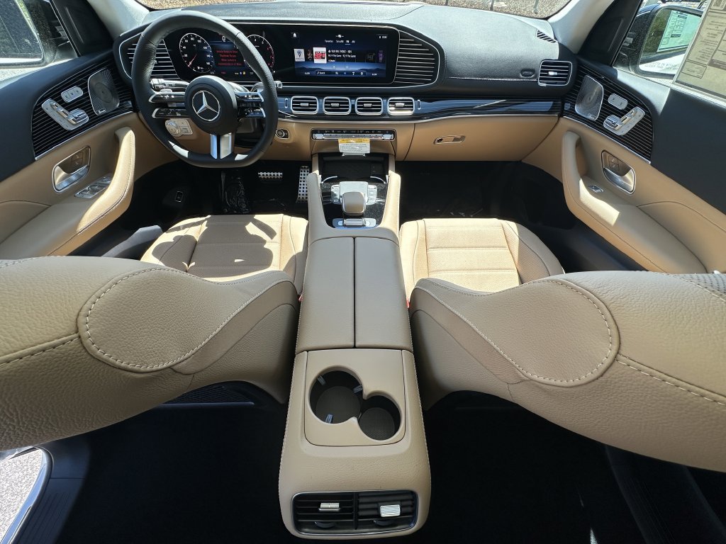 New 2026 Mercedes-Benz GLS 450 4MATIC image 28