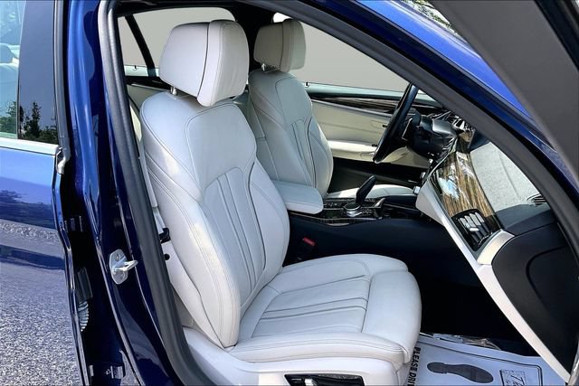 Used 2018 BMW 530e xDrive w/ Premium Package 2 AWD/4WD image 31