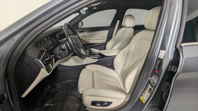 Used 2017 BMW 540i w/ Premium Package image 14