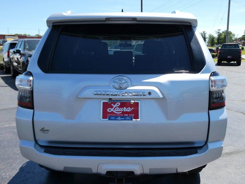 Used 2015 Toyota 4Runner SR5 Premium w/ Four Season Floor Mat Package AWD/4WD image 7