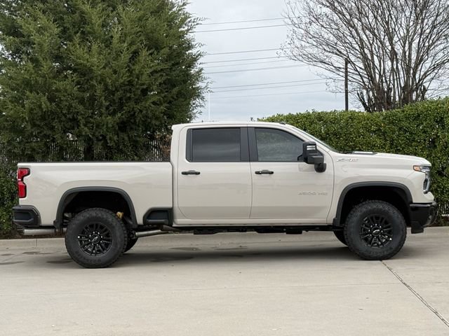New 2026 Chevrolet Silverado 2500 ZR2 image 3