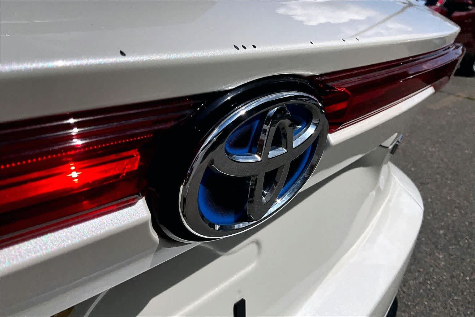 Used 2021 Toyota Venza LE w/ Carpet Mat Package (TMS) AWD/4WD image 29