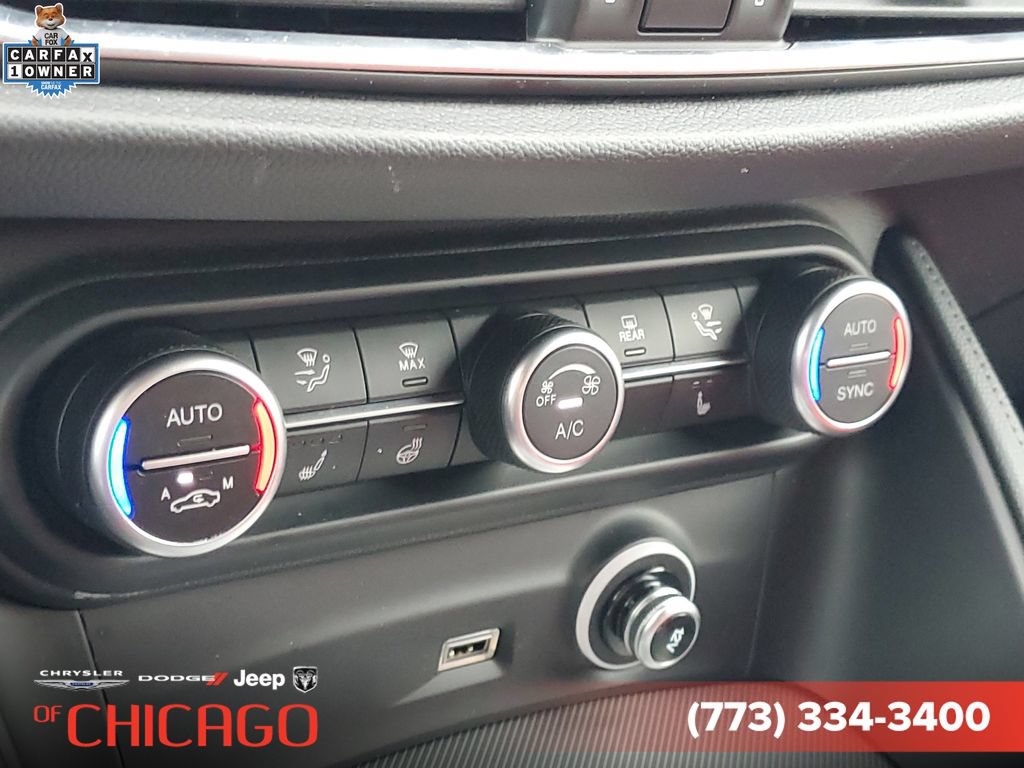 Used 2024 Alfa Romeo Stelvio Veloce AWD/4WD image 32