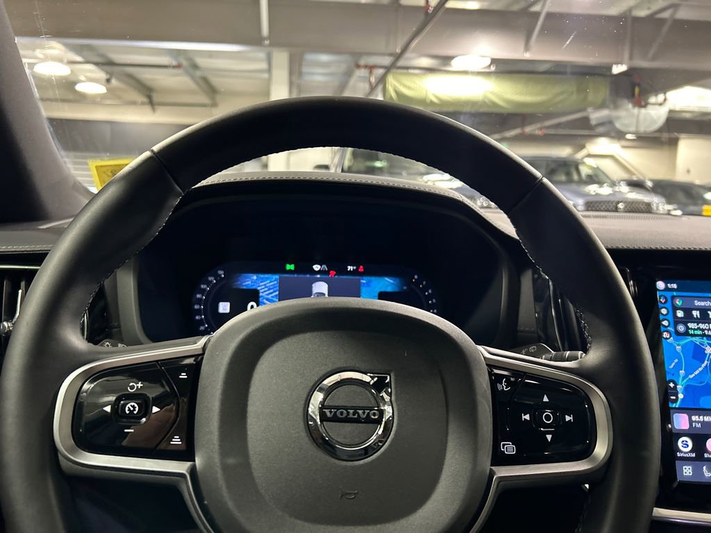 Used 2025 Volvo V60 B5 Cross Country Ultra AWD/4WD image 12