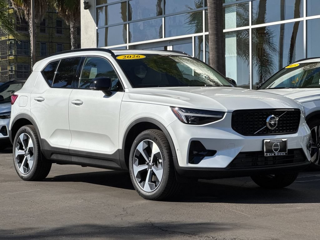 New 2026 Volvo XC40 B5 Plus w/ Protection Package Premier AWD/4WD image 7