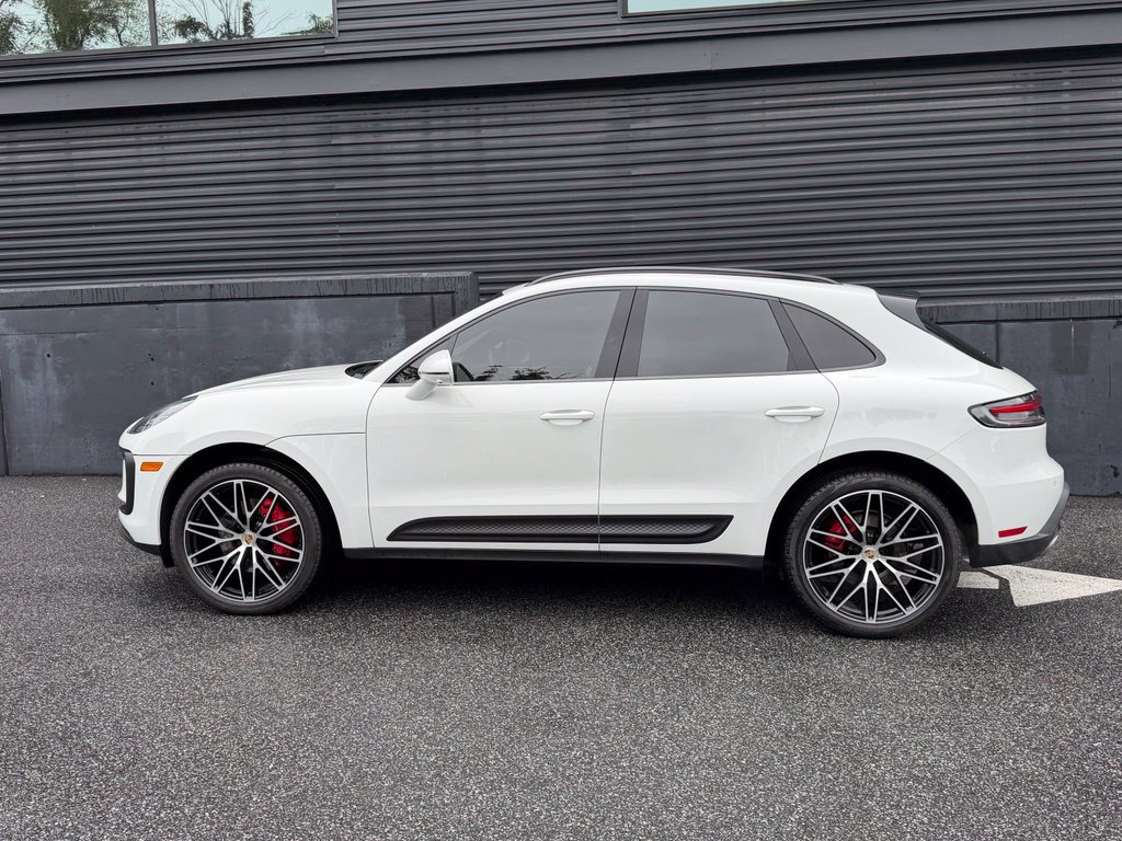 Certified 2023 Porsche Macan S AWD/4WD image 7