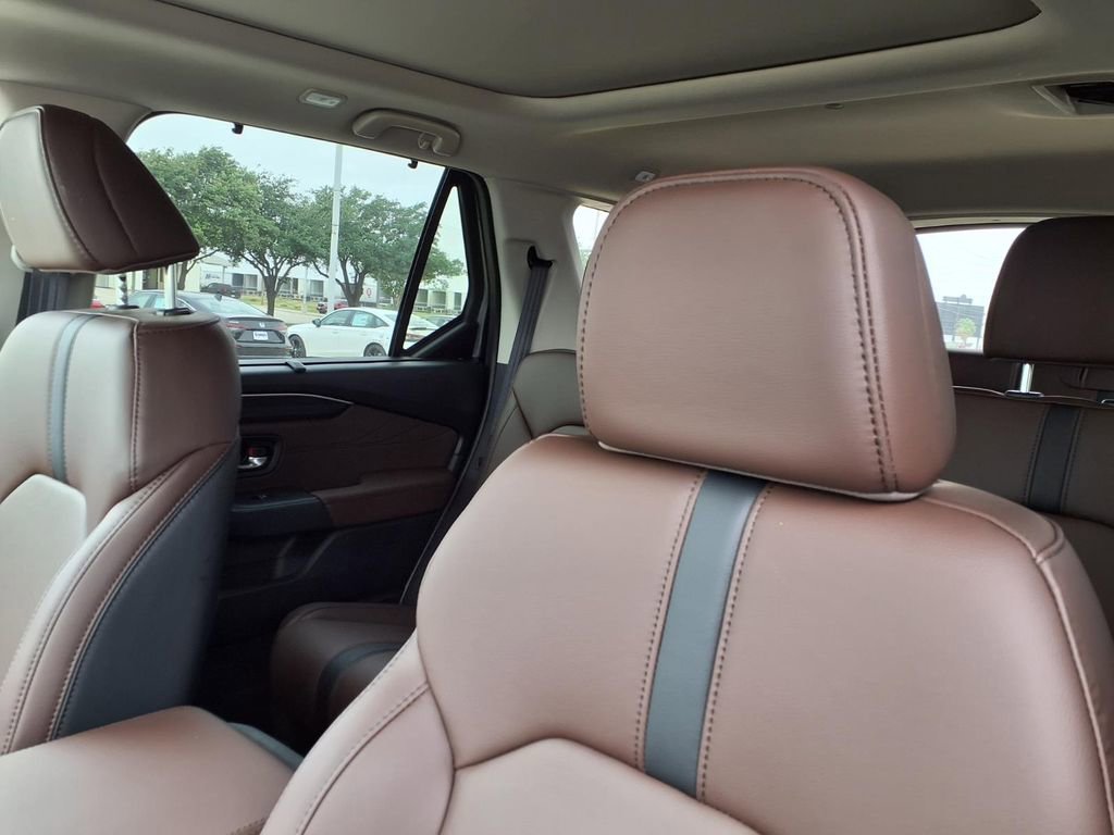 New 2026 Honda Pilot Touring image 17